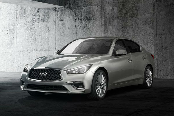 インフィニティq50 V37スカイライン がマイナーチェンジ 自動運転追加 デザイン洗練 質感も向上 車知楽