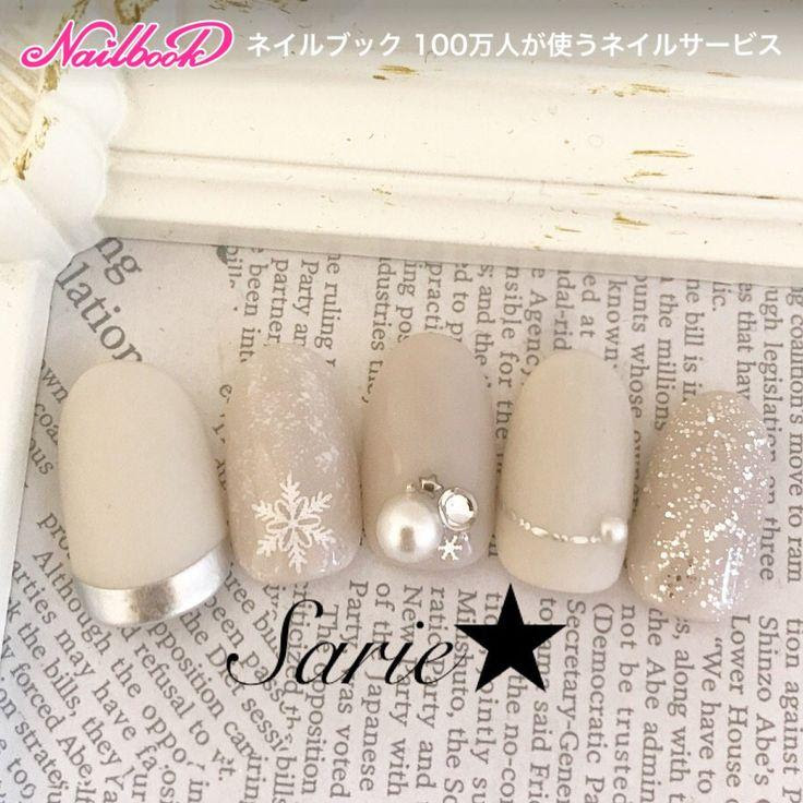 冬 クリスマス ハンド ビジュー パール Sarieのネイルデザイン No ネイルブック Weddbook