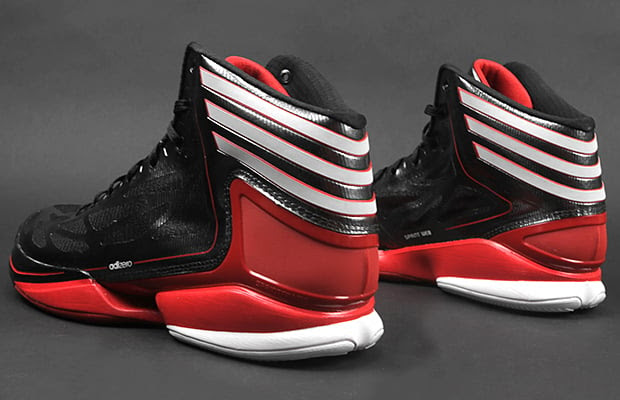 Adidas AdiZero Crazy Light 2 The Awesomer Adidas AdiZero Crazy Light 2 The Awesomer
