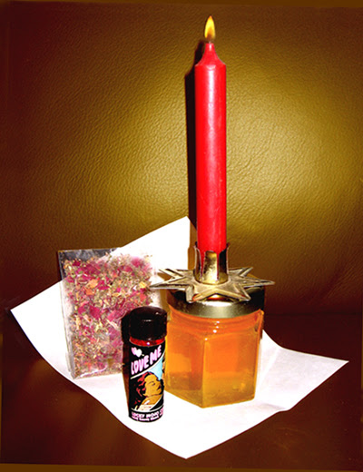 Lucky Mojo honey jar mini spell kit with red candle for love