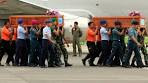 Better weather allows search to resume for bodies from AirAsia.