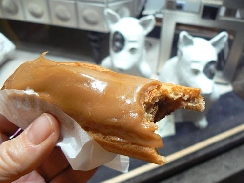 éclair au café.jpg