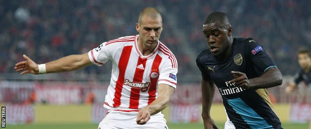 Joel Campbell was applauded by both sets of fans when he was substituted on his return to Olympiakos