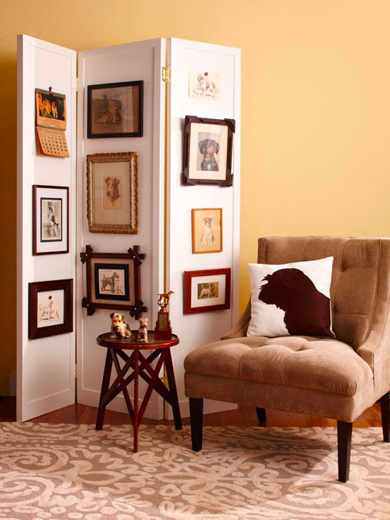 Rotating gallery vintage dog prints