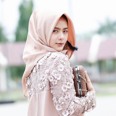 Model Hijab Wisuda Simple 2019