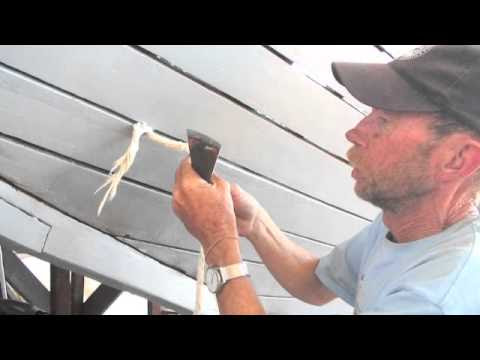 Wooden Boat Repair-Dry hull caulking 2 - YouTube