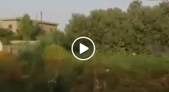 ZALIM !! ISIS Bunuh Tahanan Menggunakan Bazooka Hingga Hancur BERKECAI !