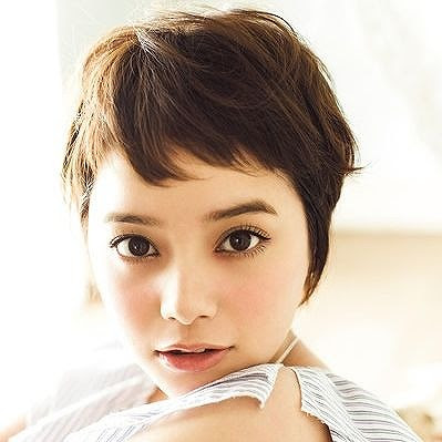 20代30代におすすめするショートヘアの人気芸能人モデルアレンジを