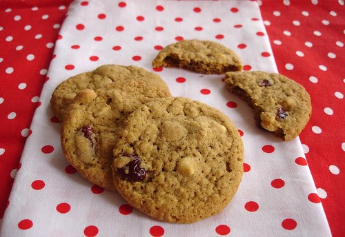 Cranberry white chocolate chip oatmeal cookies