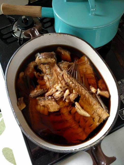 鯛のアラ煮を作ります