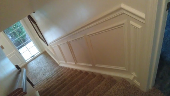 Stair Chair Rail - Installing Molding To A Curved Wall - Chair rail moldings add elegance and are an easy diy project.