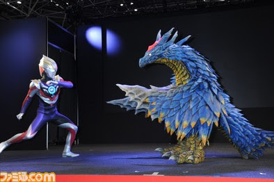 シリーズ50周年を飾る ウルトラマンオーブ 製作発表会に豪華キャストが勢ぞろい 主題歌を担当する水木一郎氏も登場 映画 Tv