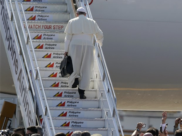 Papa Francisco deixa Filipinas após visita de 5 dias (Foto: AP Photo/Bullit Marquez)
