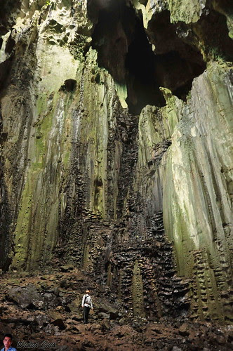 05 - Huge cave ratio