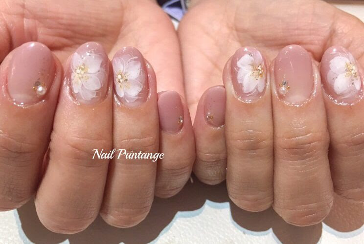 ピンクベージュ 花 自爪を傷めないネイルサロン 大阪 本町 Nail Foot Care Printange ネイル フットケア プランタンジュ