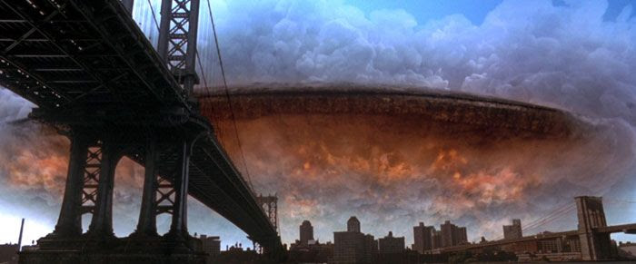 An alien destroyer emerges over New York City in INDEPENDENCE DAY.