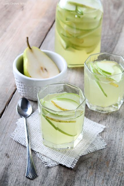 apple and pear white sangria