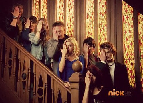 They're really trying to expose children to this Illuminati symbolism too. Here's a shot of children's TV show House of Anubis.