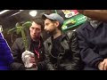 Видео Любители пальм в метро. palm tree in the subway