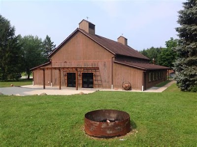 Heritage Barn Stow Ohio: Designing A Rustic And Cozy Bedroom With Silo Structure
