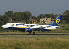 Ryanair (Arrivederci Alitalia) B737-8AS EI-CSZ GRO 31/07/2004