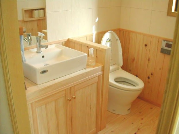 お洒落なトイレの造作手洗い 津市 三重県津市 新築 リフォーム バリアフリー 松浦建築