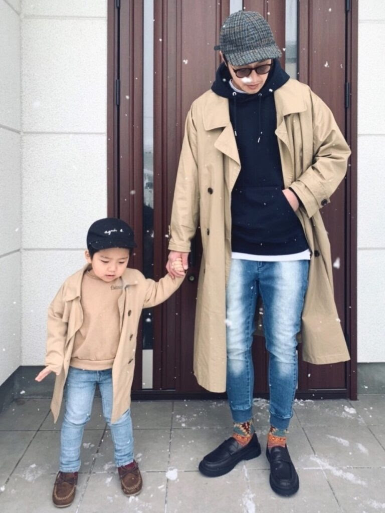 ジョガーパンツ デニム のメンズコーデ 人気のデニムのジョガーパンツを紹介