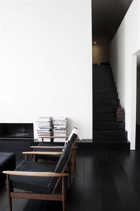 There are numerous options available for kitchen flooring. 3 Dark Floors Types And 26 Ideas To Pull Them Off - DigsDigs