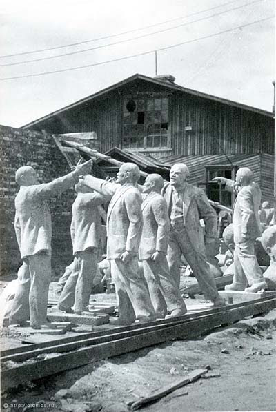 Lenin és a balerinák