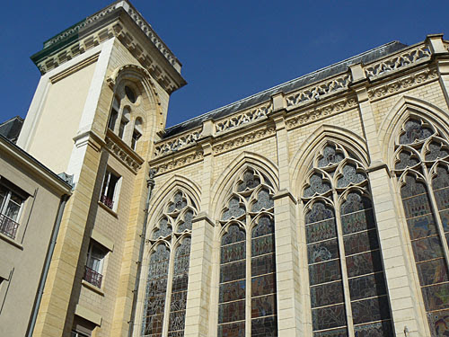 église clinique Blomet.jpg