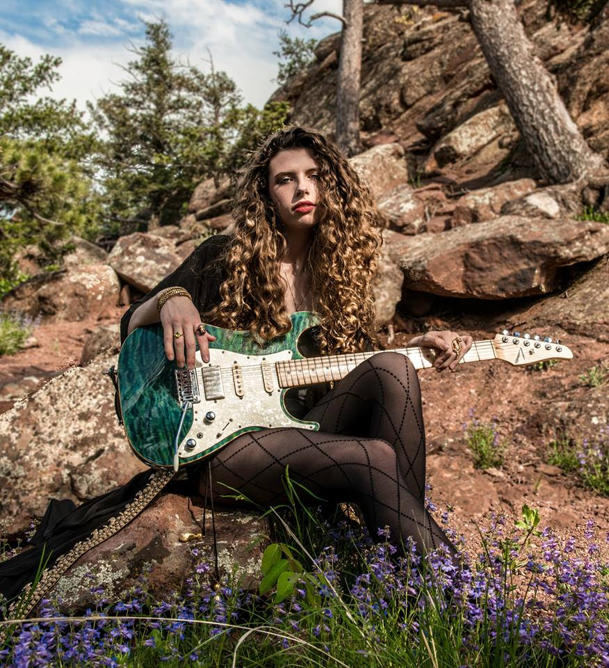 Hannah Wicklund & the Steppin Stones - The Masquerade