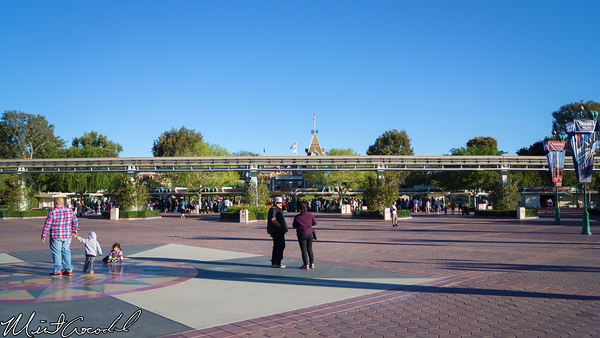 Disneyland Resort, Disneyland