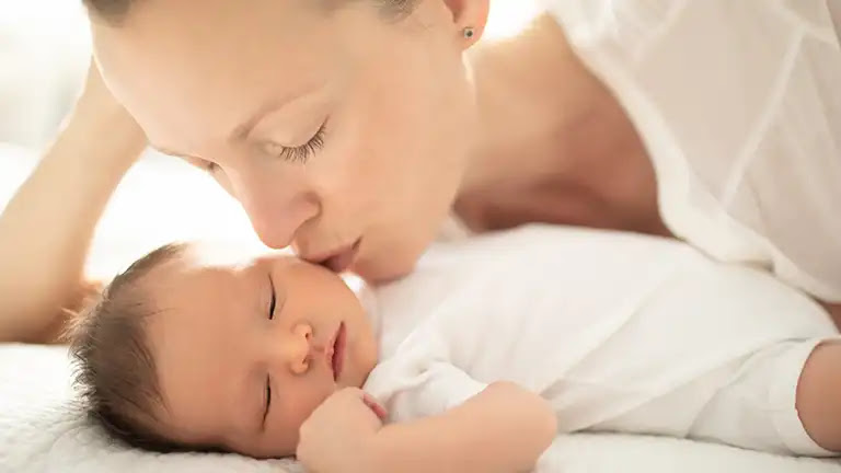 6ヶ月から食べさせてokなお菓子 モグモグ食べている姿が可愛い 赤ちゃんにおすすめのお菓子は Mataiku マタイク