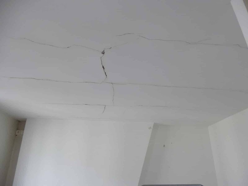 18+ Fissure Plafond