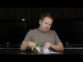 Video Nikon D5200 vs Nikon D3200 - 8 Reasons to Buy the Nikon D5200 OVER the Nikon D3200