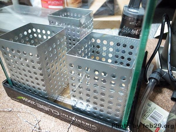 Gexグラステリアを使った小型ビバリウム作成 滝を再現するビバリウムを考えつつ 小型水槽の制限に悩んだ結果 ビバアクア 熱帯魚を飼ってみよう