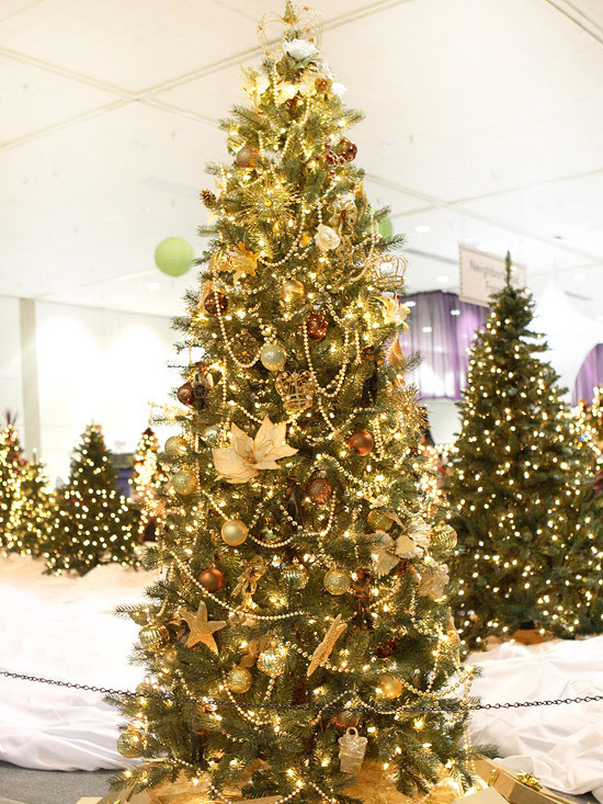 Neutral Christmas Tree