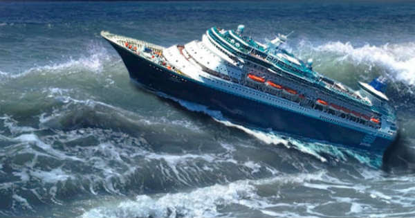 cruise ship in hurricane