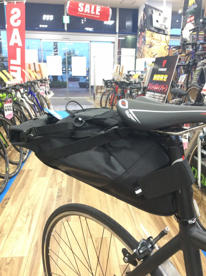 バイクパッキング 自転車 積み方