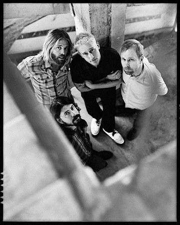 轉譯 Foo Fighters 05 11 仮 嚴肅樂 書迷的奧特卡室 痞客邦