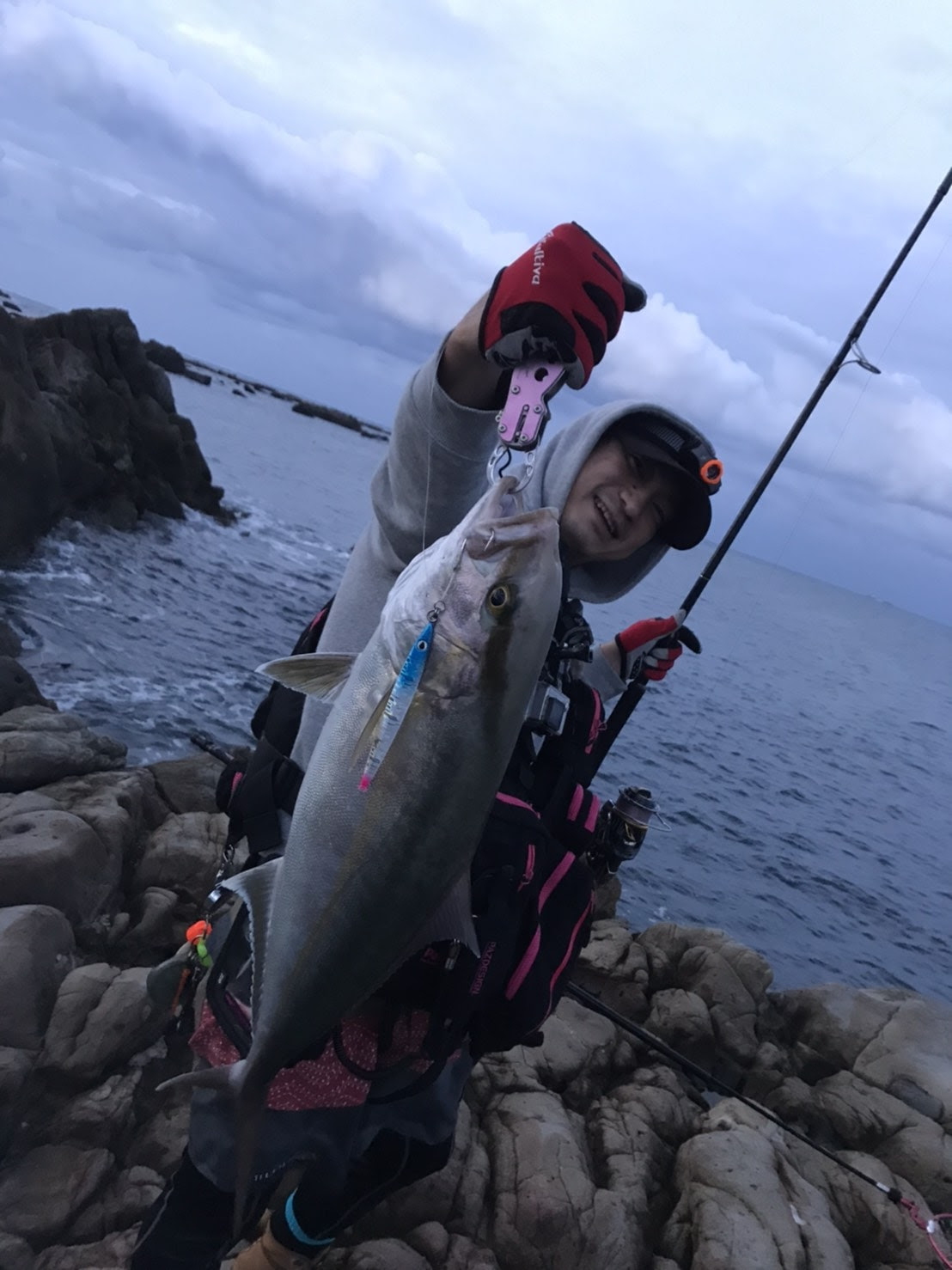 青物 ショアジギング カンパチの釣果報告 ｙｏｕｔｕｂｅ動画付き釣行記in和歌山南紀串本 ９月 ヒラマサとアオリイカを求めて