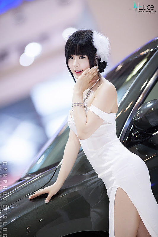 Người đẹp và xe - Hwang Mi Hee - Bimos 2012