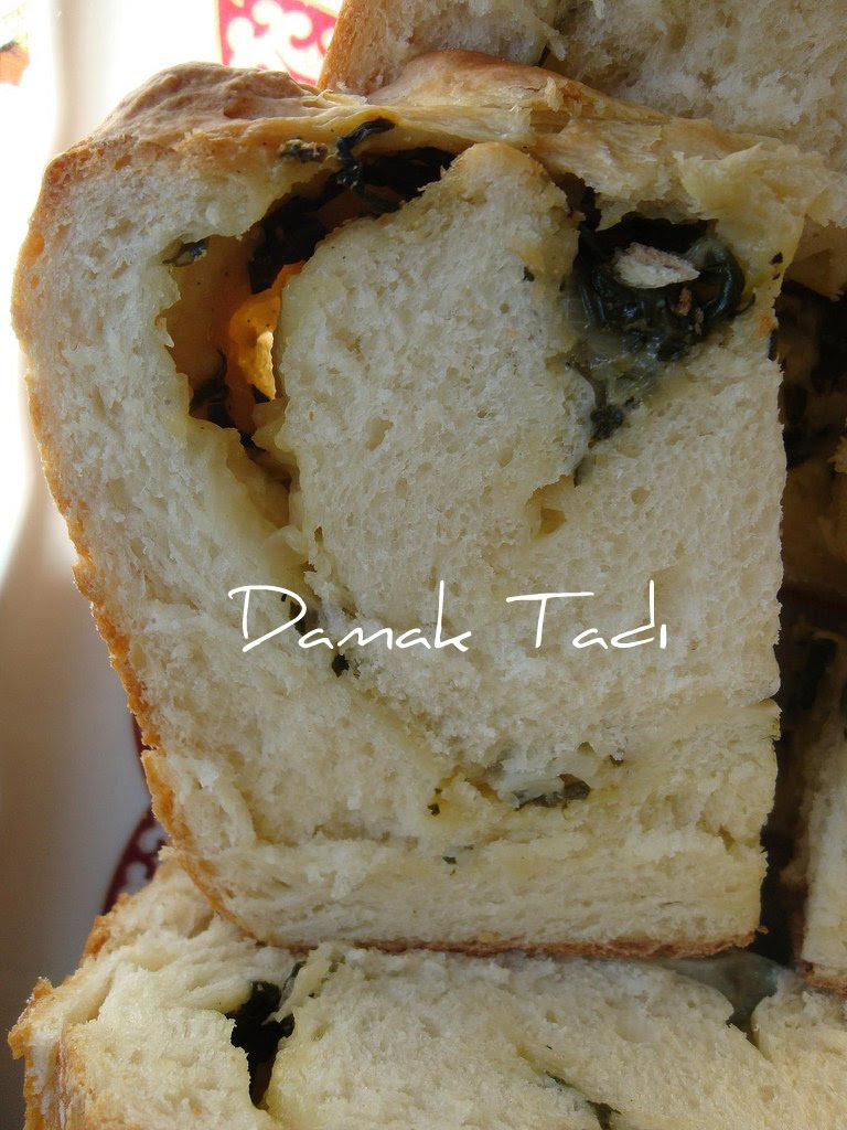 Ispanaklı Ekmek