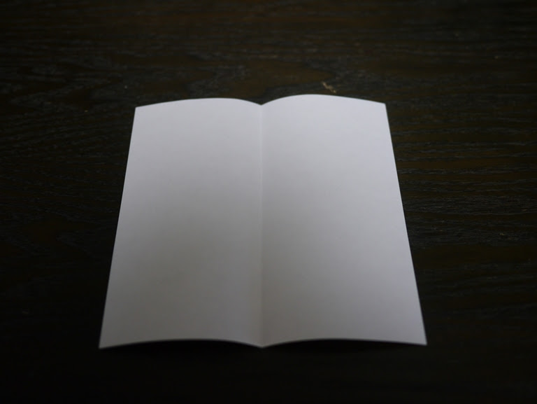 Bloggy Qs ふわりとよく飛ぶ折り紙飛行機