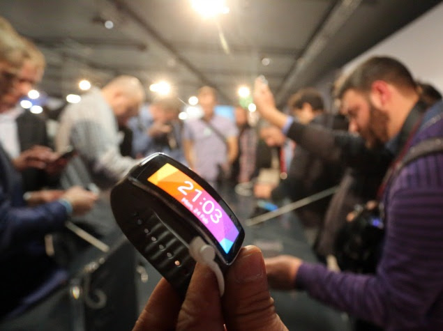 samsung_gear_fit_flickr.jpg