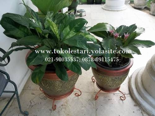 DINOMARKET PasarDino Rak standing pot besi tanaman hias DINOMARKET PasarDino Rak standing pot besi tanaman hias