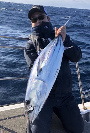 マグロジギング トンジギ について 株式会社オーナーばり 海釣り仕掛け 投げ釣り仕掛け 釣り針 淡水仕掛けなど 釣具全般商品を製造 販売
