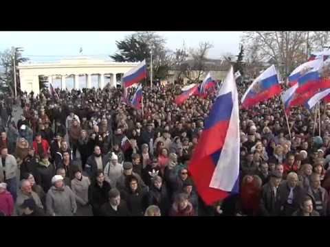 In Sevastopol burned Ukraine Flag and began to create separatist russian armed groups
