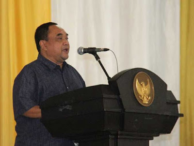 Ambon, Malukupost.com - Ketua Persatuan Wartawan Indonesia (PWI) H Margiono menyampaikan penghargaan dan apresiasi tinggi kepada pengurus provinsi dan kabupaten/kota yang berusaha keras tetap mempertahankan PWI sebagai satu-satunya organisasi yang mempunyai jangkauan terluas untuk ukuran wartawan Indonesia. "Saya bangga dengan PWI, karena tidak ada organisasi wartawan atau organisasi profesi lain yang jangkauan seperti PWI. Dengan segala kekurangan dan kelemahan, saya menyampaikan penghormatan kepada pengurus provinsi dan kabupaten/kota," kata Margiono, pada Konferensi Kerja Nasional (KKN) PWI, di Gedung Baileo Siwalima, Karang Panjang Ambon, Senin (6/2).
