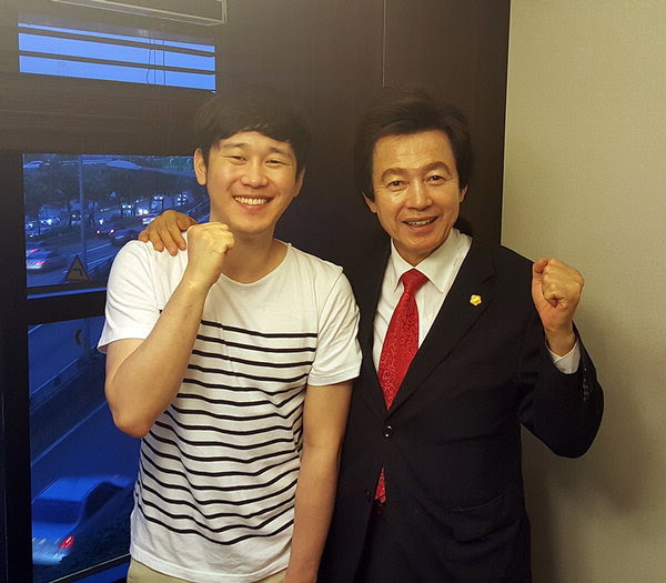 `슬픈 남자` 브로(Bro), 허본좌 허경영과의 의외의 친분…허경영 ...